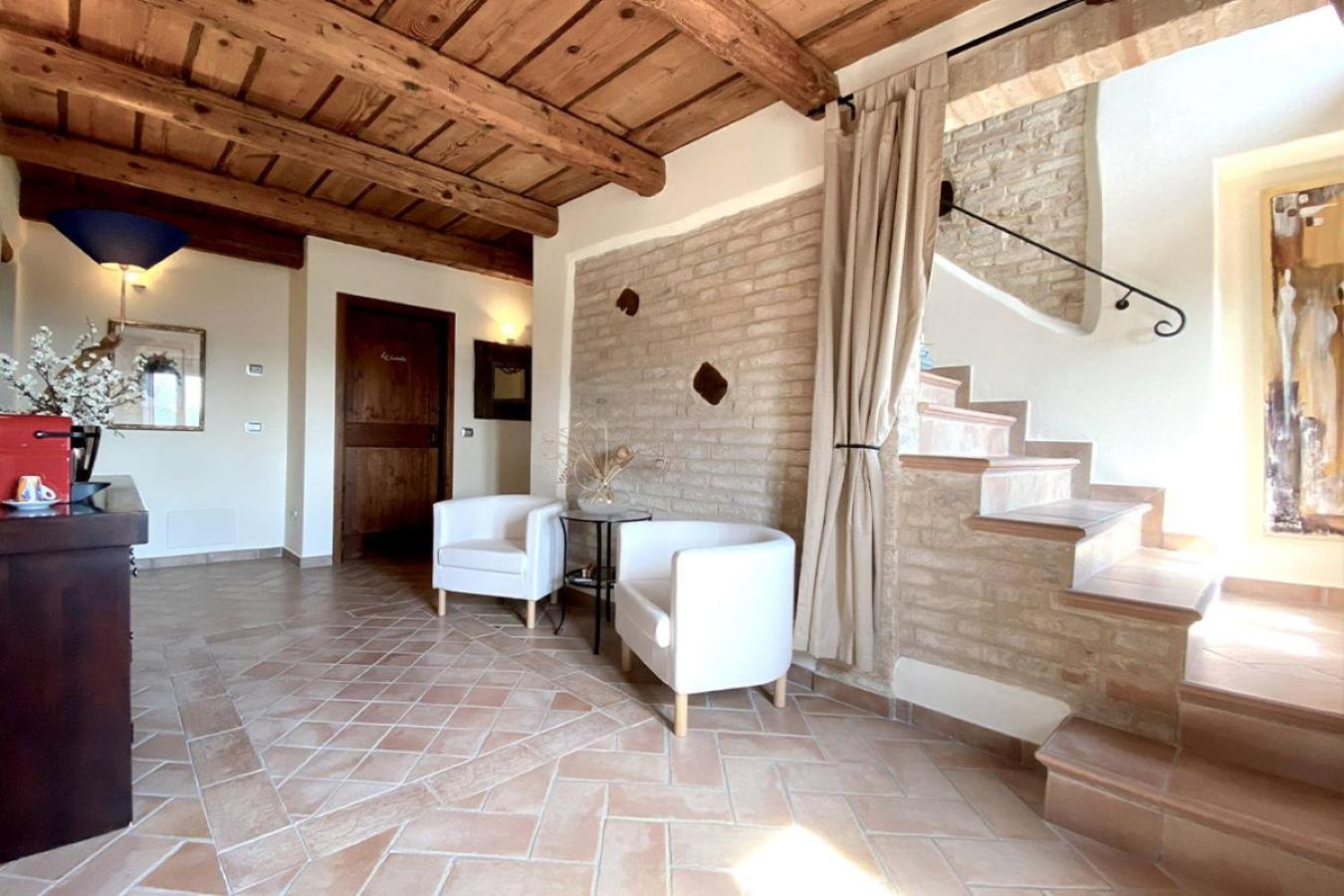Bed And Breakfast La Vecchia Scuola Montefano Dış mekan fotoğraf